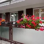 Apartment Vlada Beach Area